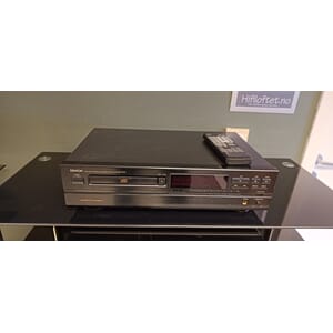 Denon DCD-1015 CD-spiller, BRUKT